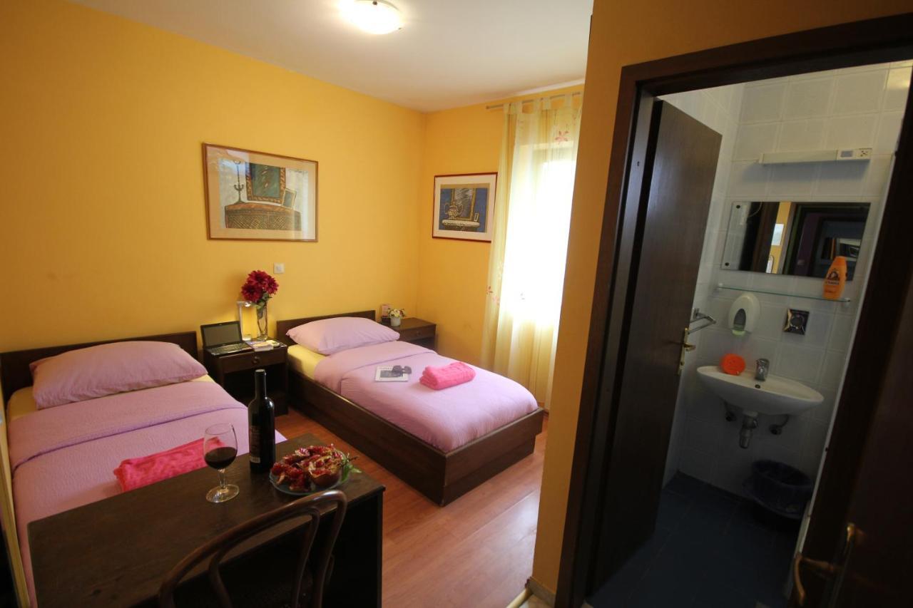 Guest House Vila Micika دوبروفينك المظهر الخارجي الصورة